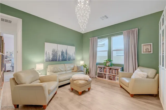 $999,000 | 3382 Creek Bend Avenue, Henderson, NV 89044