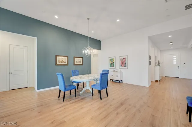 $999,000 | 3382 Creek Bend Avenue, Henderson, NV 89044