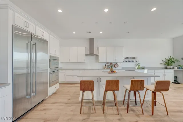 $999,000 | 3382 Creek Bend Avenue, Henderson, NV 89044