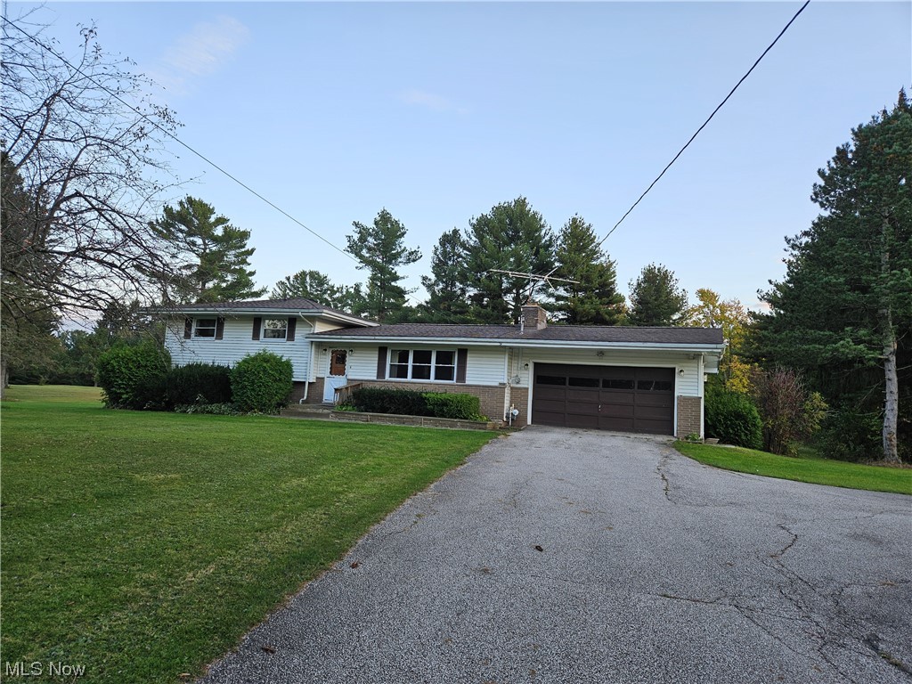 11501 Thwing Road Chardon, OH 44024 - Photo 1 of 19 Front view