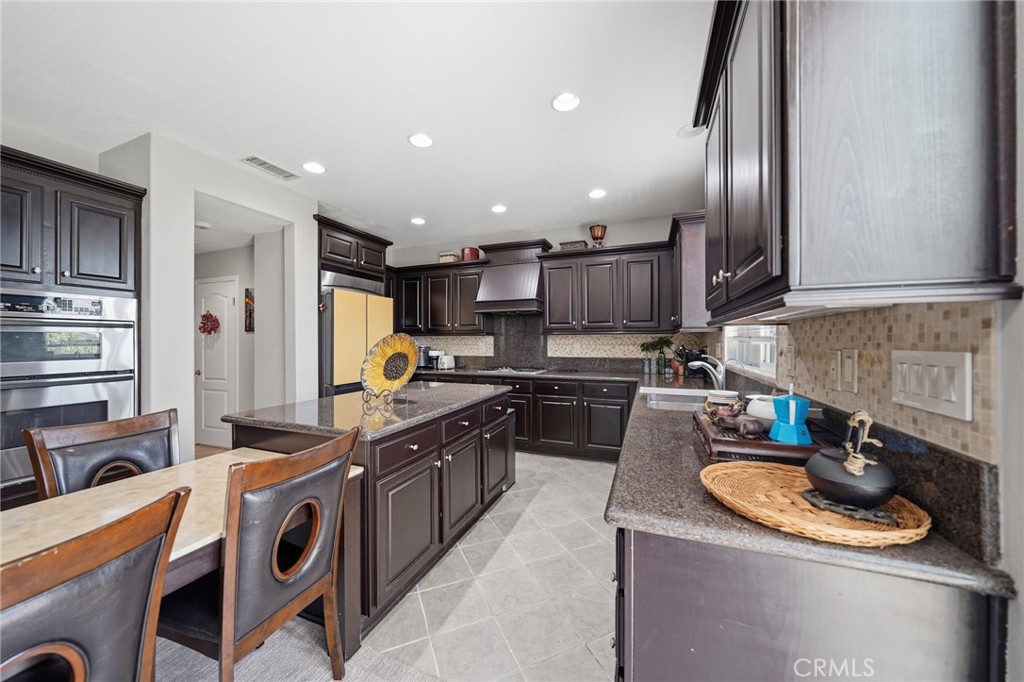 13903 Highlander Road La Mirada, CA 90638 - Photo 14 of 65 Island in the center
