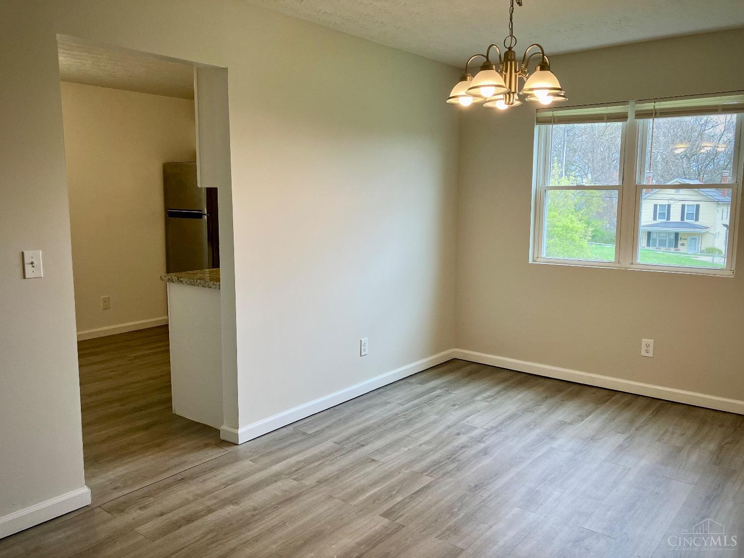 4553 Foley Road, Unit 4 Cincinnati, OH 45238 - Photo 4 of 16