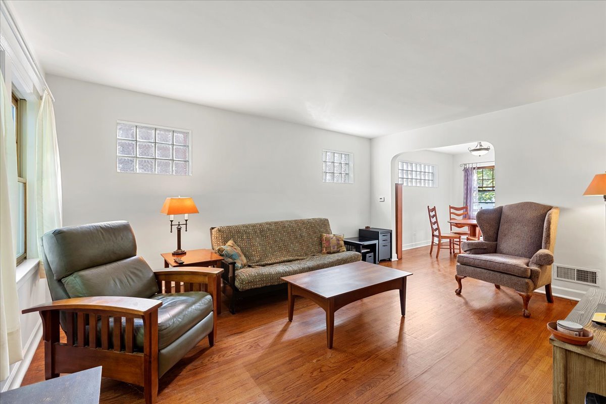 1916 North Rutherford Avenue Chicago, IL 60707 - Photo 2 of 20 Gallery Image 2