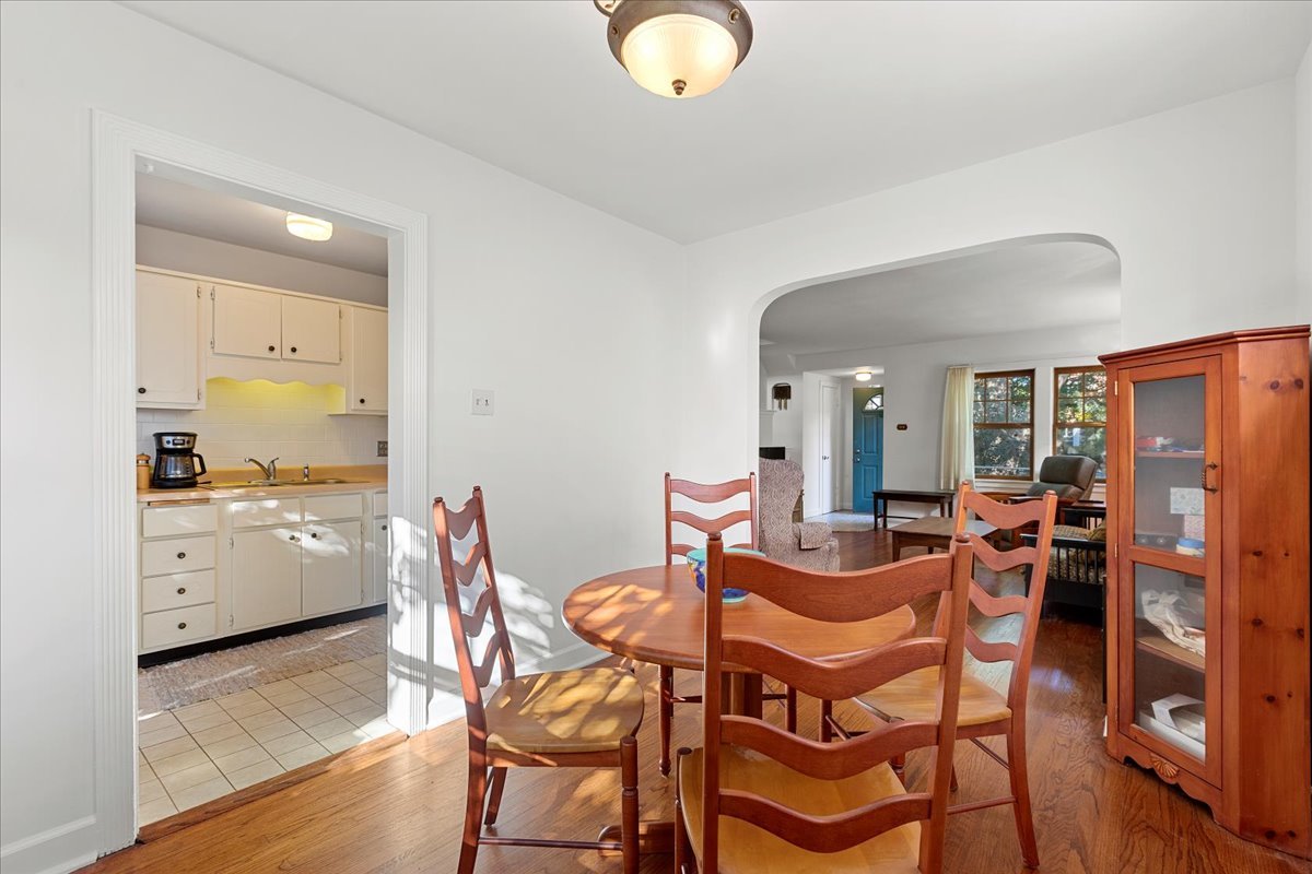 1916 North Rutherford Avenue Chicago, IL 60707 - Photo 5 of 20 Gallery Image 5