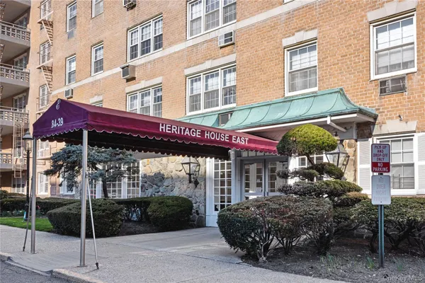 $2,500 | 84-39 153rd Avenue, Unit 5A | Lindenwood
