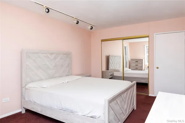 $2,500 | 84-39 153rd Avenue, Unit 5A | Lindenwood