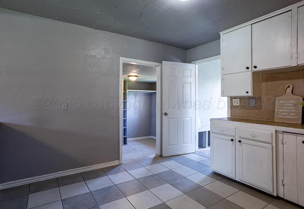 4103 Bowie Street Amarillo, TX 79110 - Photo 5 of 21 Kitchen