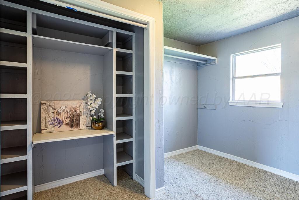 4103 Bowie Street Amarillo, TX 79110 - Photo 9 of 21 Primary Closet