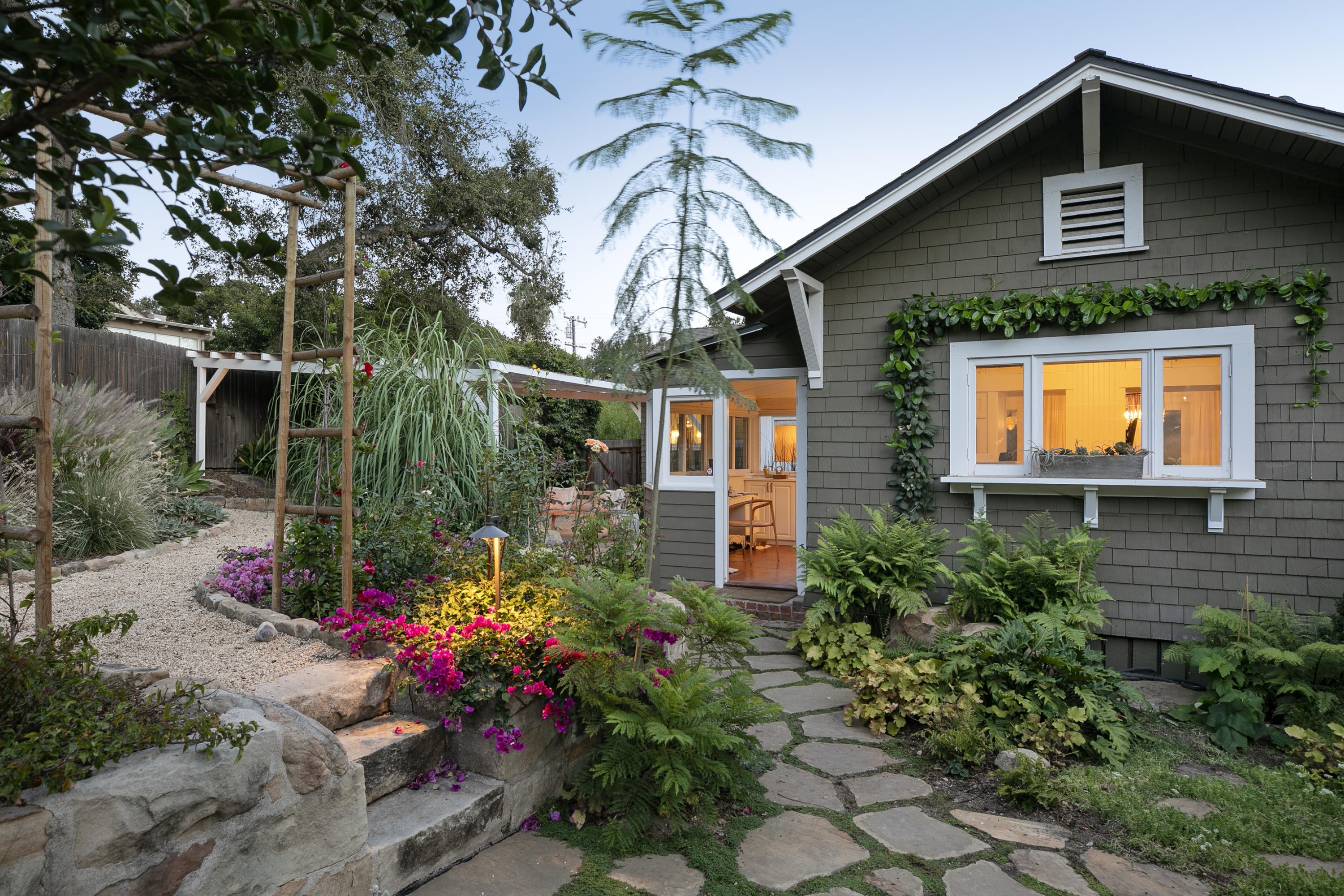 839 Mission Canyon Road Santa Barbara, CA 93105 - Photo 19 of 22 Side yard