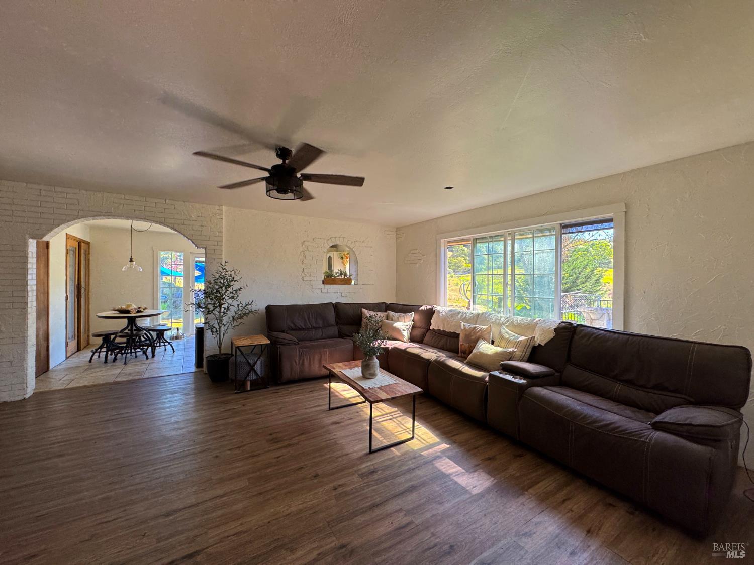 3981 Eastside Calpella Road Ukiah, CA 95482 - Photo 20 of 78 a living room with furniture and a large window