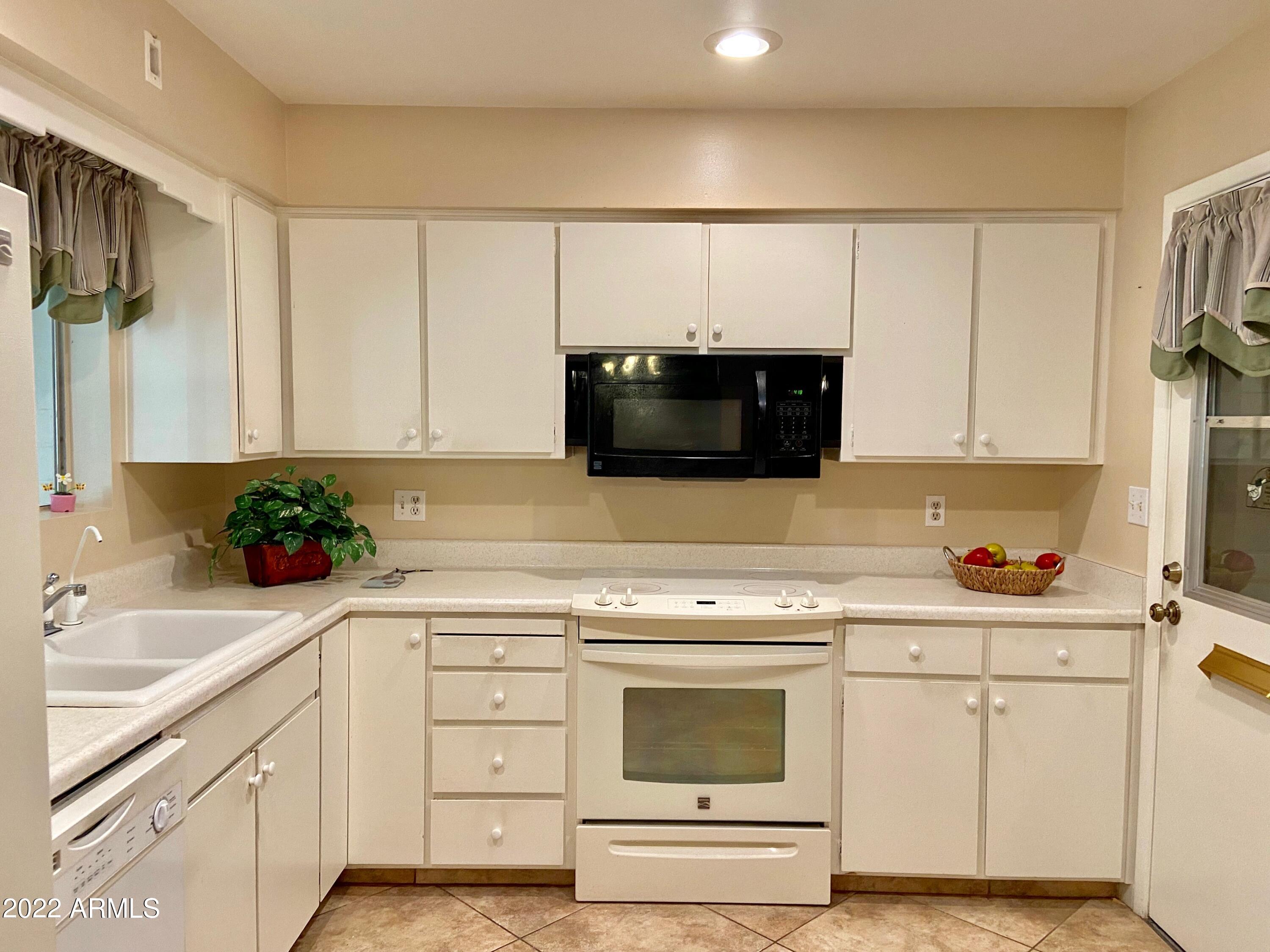 5833 East Decatur Street Mesa, AZ 85205 - Photo 8 of 31