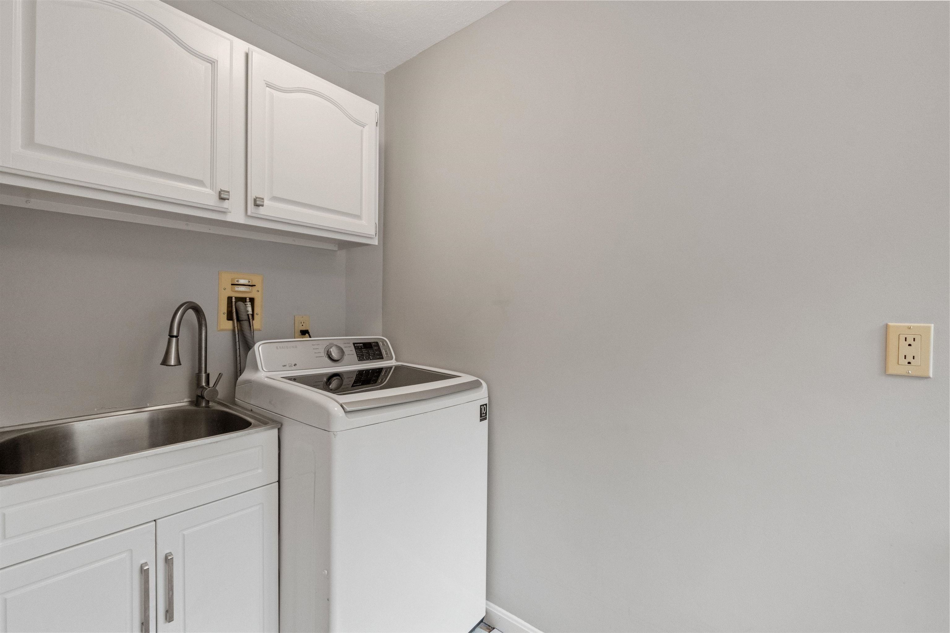 29 Spring Street Pelham, NH 03076 - Photo 16 of 60 Gallery Image 16