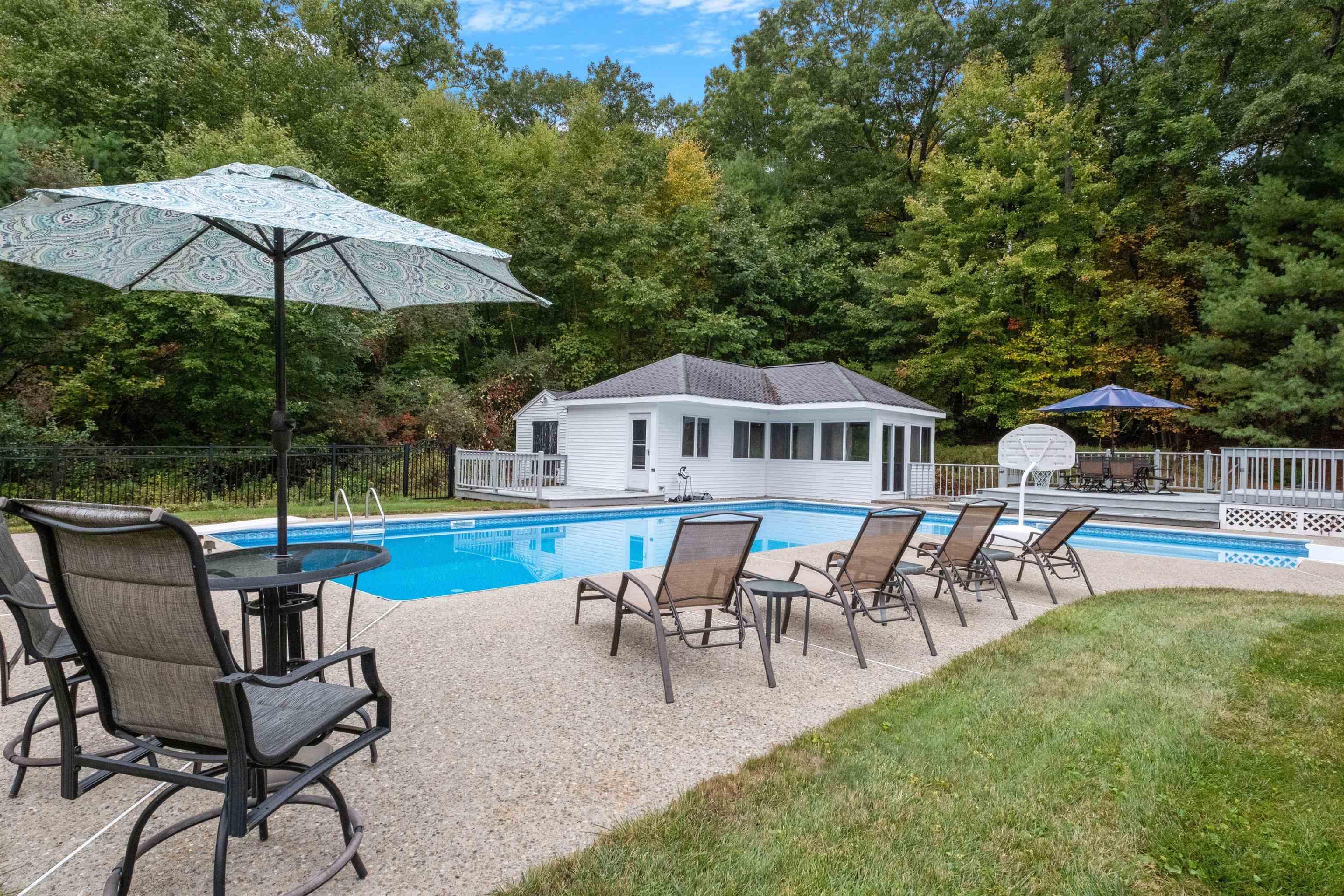 29 Spring Street Pelham, NH 03076 - Photo 44 of 60 Gallery Image 44