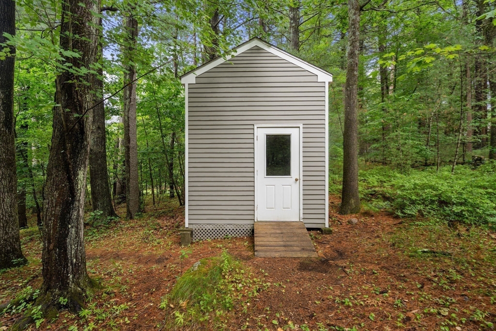409 North Road Sudbury, MA 01776 - Photo 32 of 36