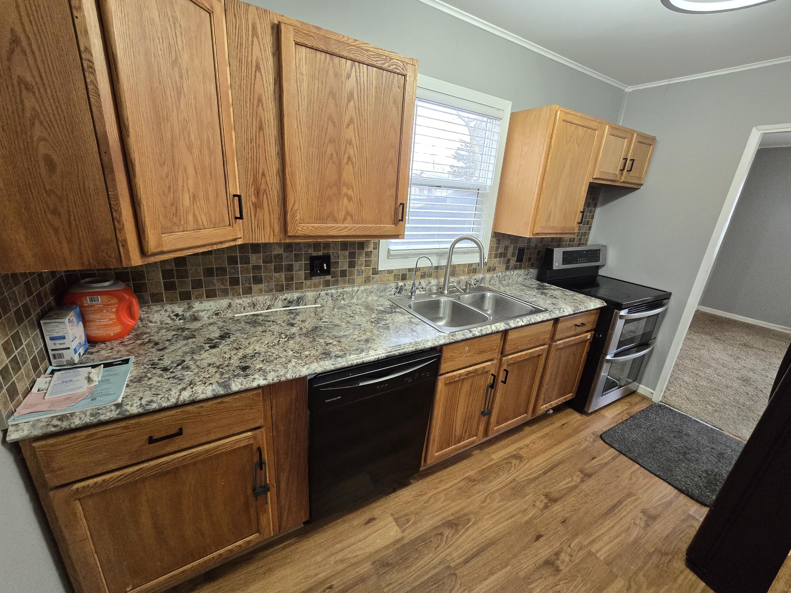 1909 Minnie Street Port Huron, MI 48060 - Photo 8 of 17 1000014669