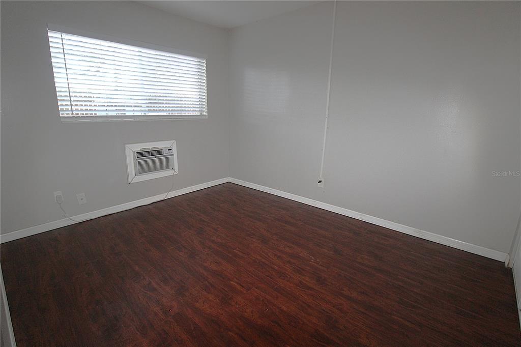 3001 Bee Ridge Road, Unit 112 Sarasota, FL 34239 - Photo 10 of 22