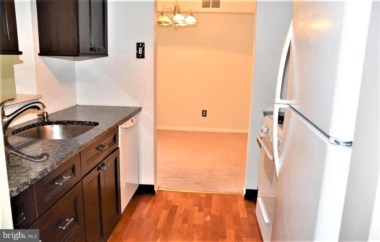 448 Drummers Lane Wayne, PA 19087 - Photo 4 of 17