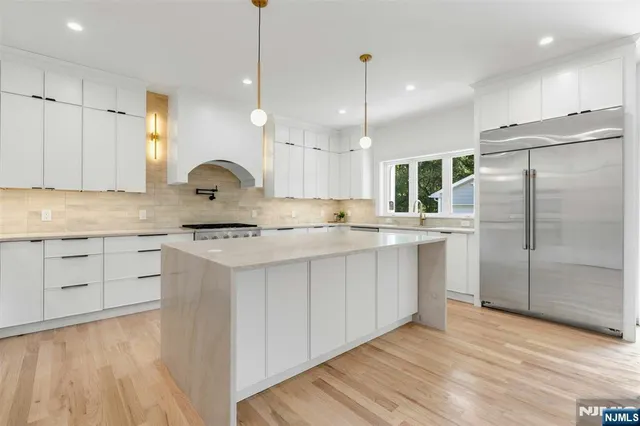 $1,690,000 | 204 Woodland Road, New Milford, NJ 07646