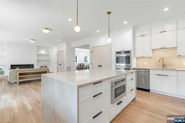 $1,690,000 | 204 Woodland Road, New Milford, NJ 07646