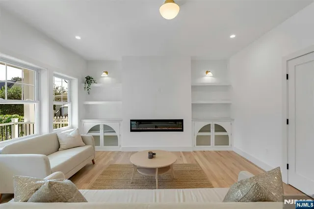 $1,690,000 | 204 Woodland Road, New Milford, NJ 07646