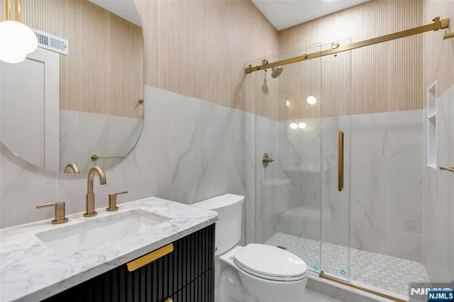 $1,690,000 | 204 Woodland Road, New Milford, NJ 07646