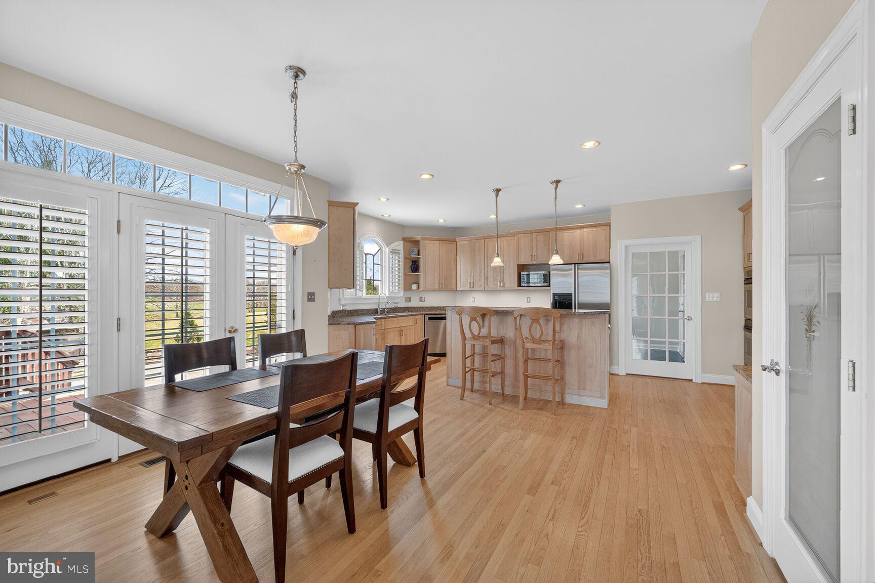 15371 Limestone School Road Leesburg, VA 20176 - Photo 22 of 54 Bright and airy kitchen dining space.