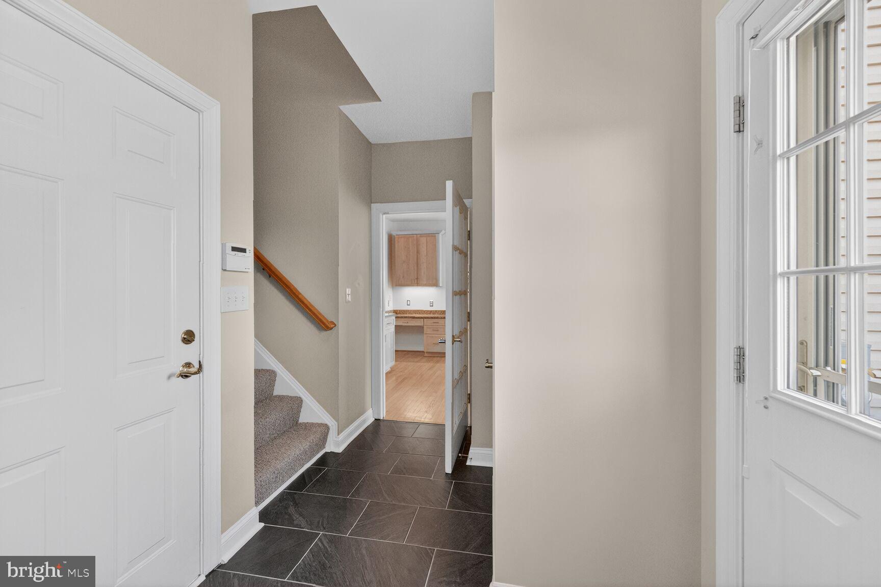 15371 Limestone School Road Leesburg, VA 20176 - Photo 29 of 54 Inviting entryway with modern charm.