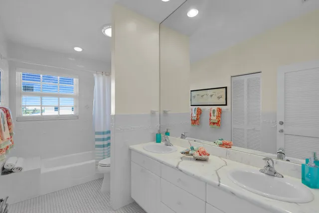 $4,650,000 | 153 Stromboli Drive, Islamorada, FL 33036