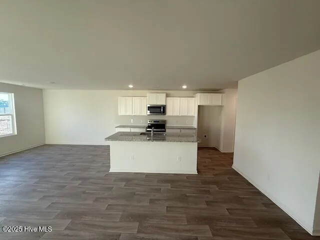 $1,950 | 143 Maymont Street Northwest, Supply, NC 28462