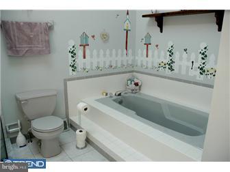 1080 Grenoble Road Warminster, PA 18974 - Photo 16 of 25 Master Bathroom