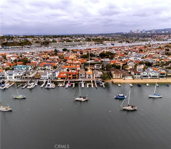 $10,695,000 | 339 Via Lido Soud, Newport Beach, CA 92663