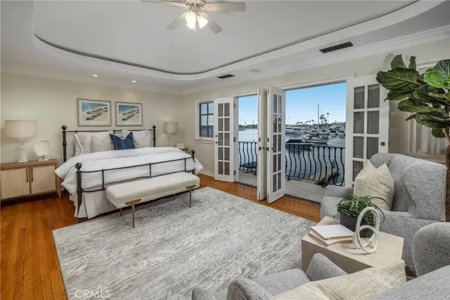 $10,695,000 | 339 Via Lido Soud, Newport Beach, CA 92663