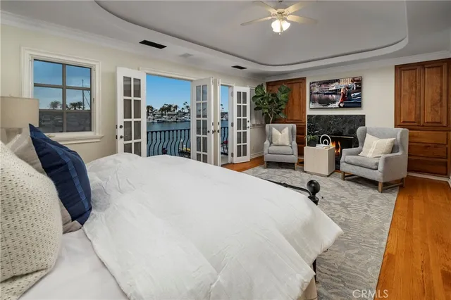 $10,695,000 | 339 Via Lido Soud, Newport Beach, CA 92663