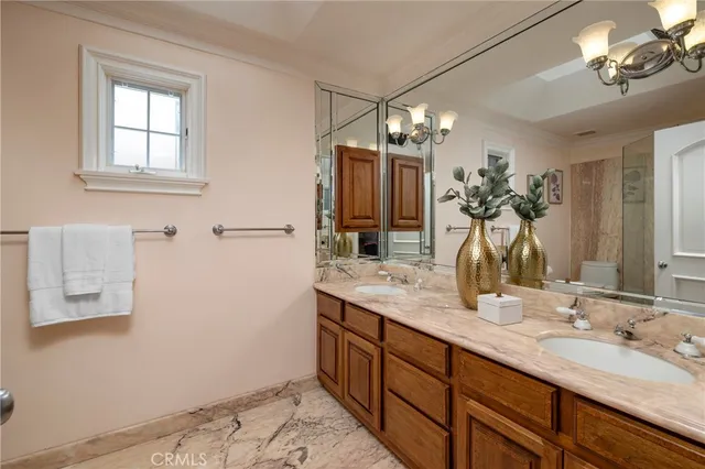 $10,695,000 | 339 Via Lido Soud, Newport Beach, CA 92663