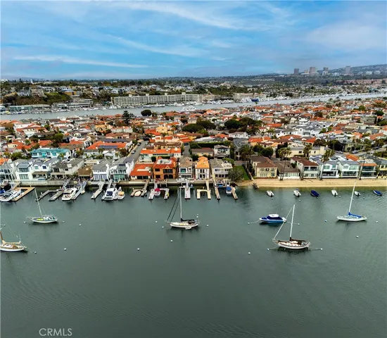$10,695,000 | 339 Via Lido Soud, Newport Beach, CA 92663