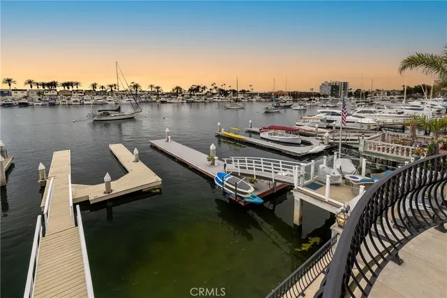 $10,695,000 | 339 Via Lido Soud, Newport Beach, CA 92663