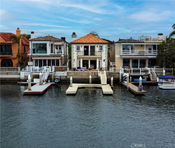 $10,695,000 | 339 Via Lido Soud, Newport Beach, CA 92663