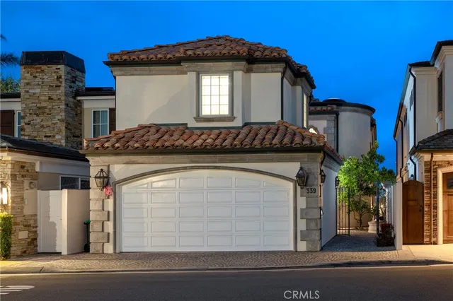 $10,695,000 | 339 Via Lido Soud, Newport Beach, CA 92663