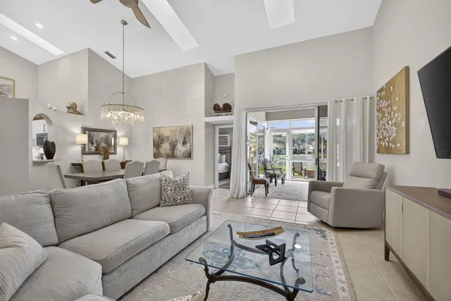 $9,000 | 2802 Sabal Palm Lane, Palm Beach Gardens, FL 33418