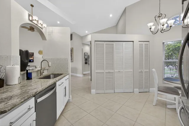 $9,000 | 2802 Sabal Palm Lane, Palm Beach Gardens, FL 33418