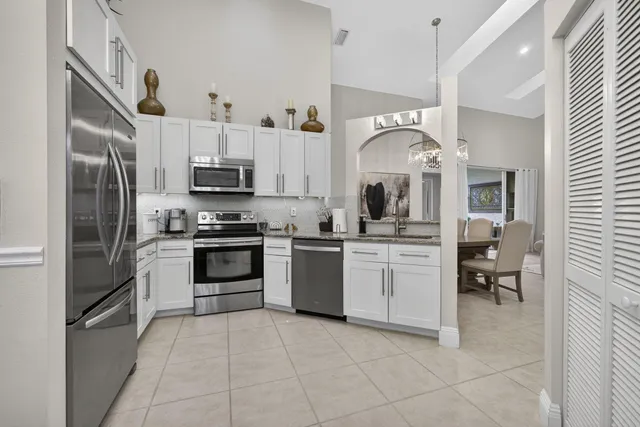 $9,000 | 2802 Sabal Palm Lane, Palm Beach Gardens, FL 33418