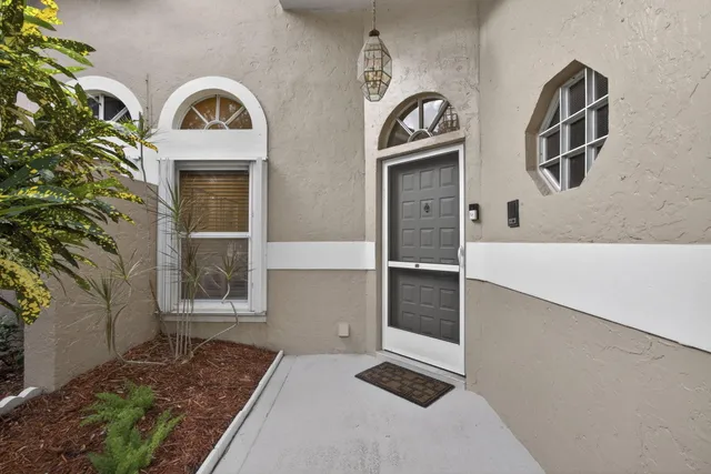 $9,000 | 2802 Sabal Palm Lane, Palm Beach Gardens, FL 33418