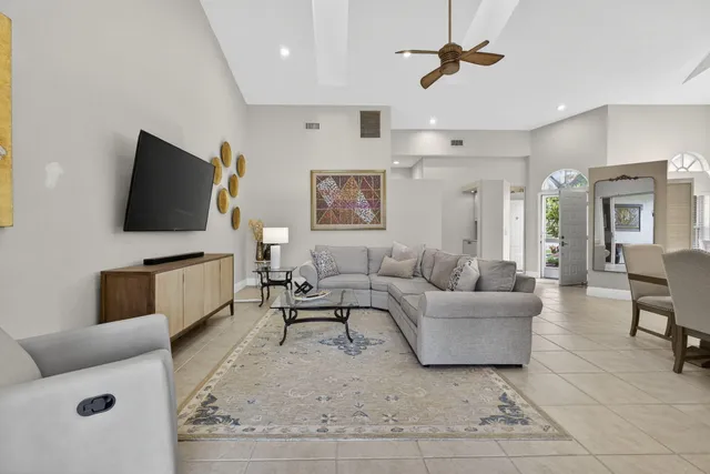 $9,000 | 2802 Sabal Palm Lane, Palm Beach Gardens, FL 33418