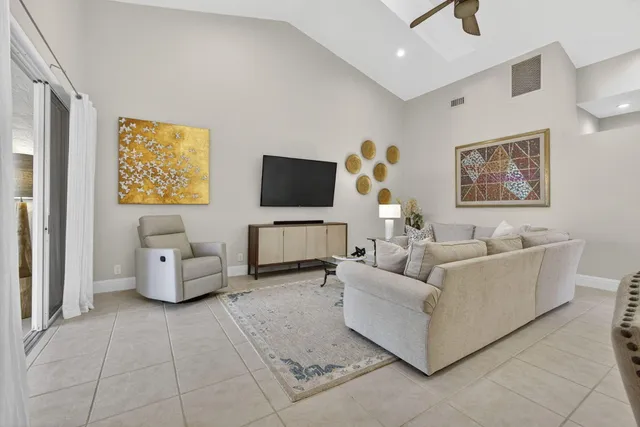 $9,000 | 2802 Sabal Palm Lane, Palm Beach Gardens, FL 33418