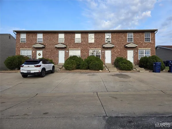 $1,490 | 610 Linda Lane, Unit B, Wentzville, MO 63385