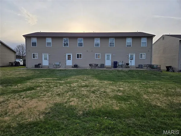 $1,490 | 610 Linda Lane, Unit B, Wentzville, MO 63385