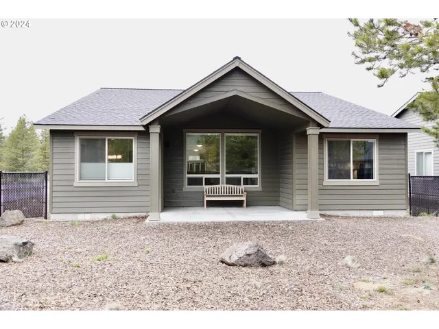 a house view with a outdoor space