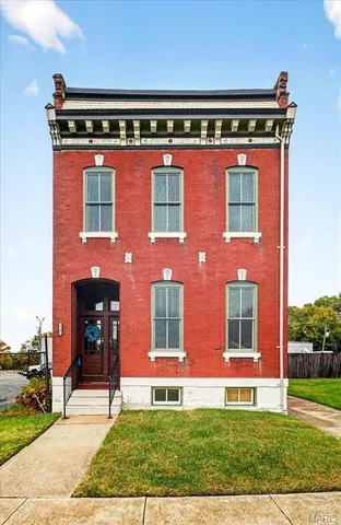 $350,000 | 2307 Sidney Street, St. Louis, MO 63104