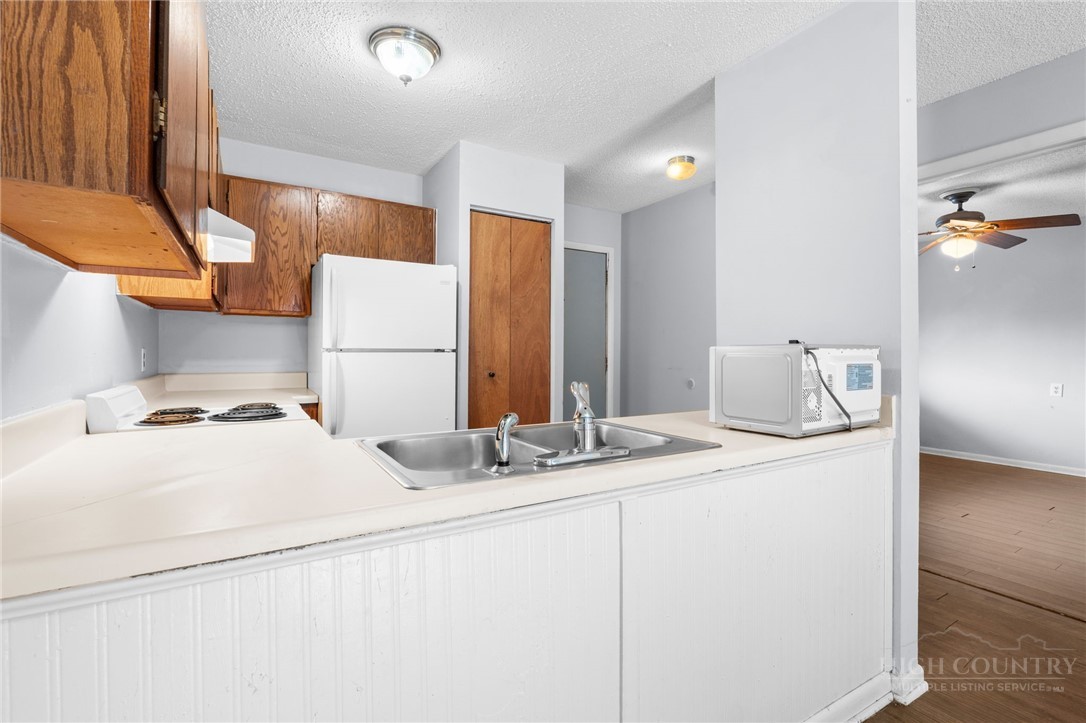 128 Zeb Street, Unit 203A Boone, NC 28607 - Photo 9 of 27 Gallery Image 9