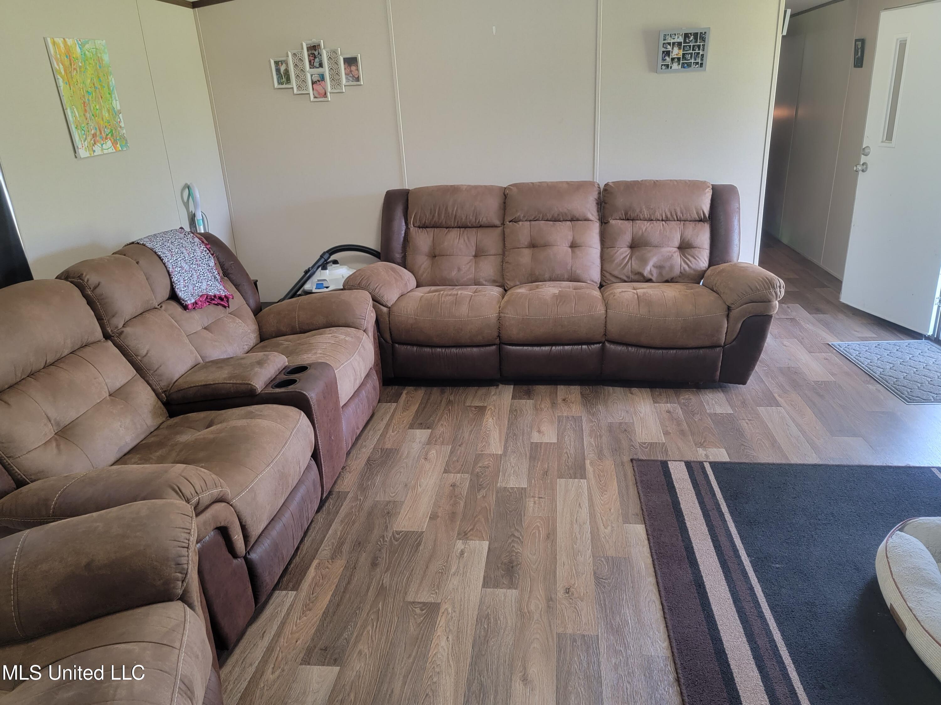 12807 Meadowglen Road Vancleave, MS 39565 - Photo 9 of 16 20220615_110932